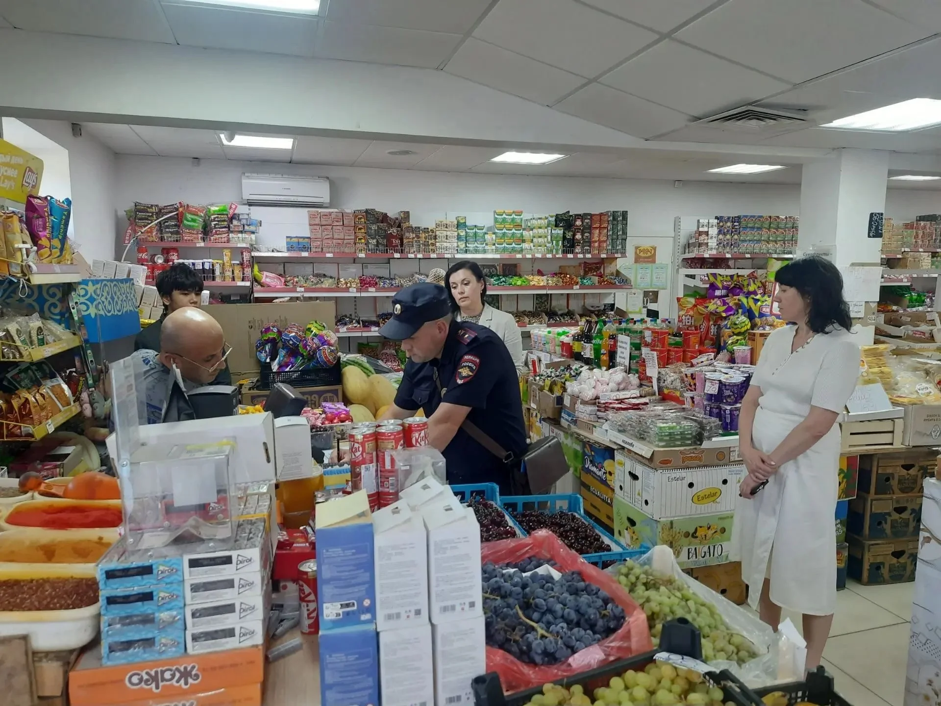 Не просто пост в соцсетях: мэр Новокуйбышевска лично остановила продажу опасных продуктов