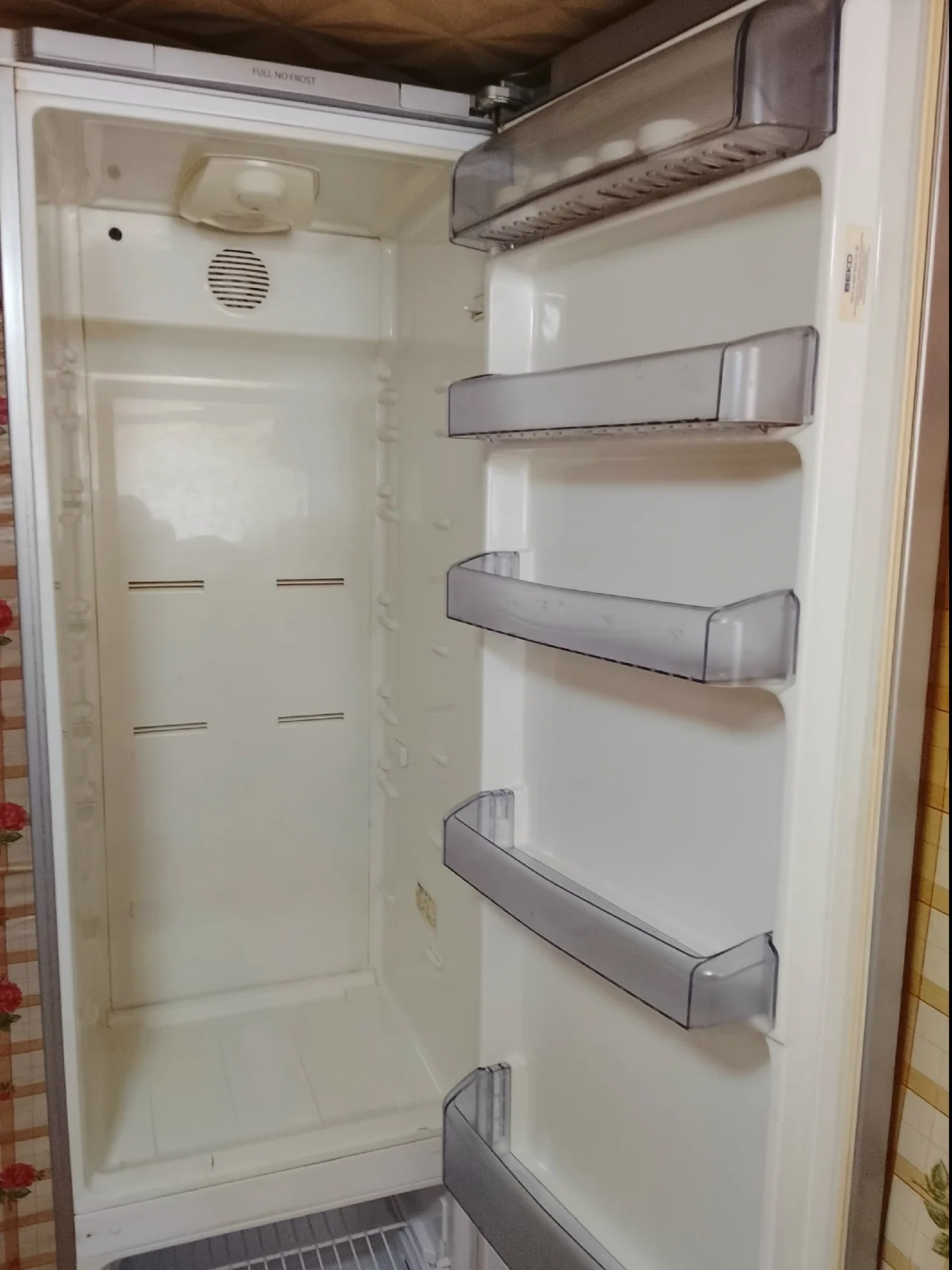 Продам холодильник Beko