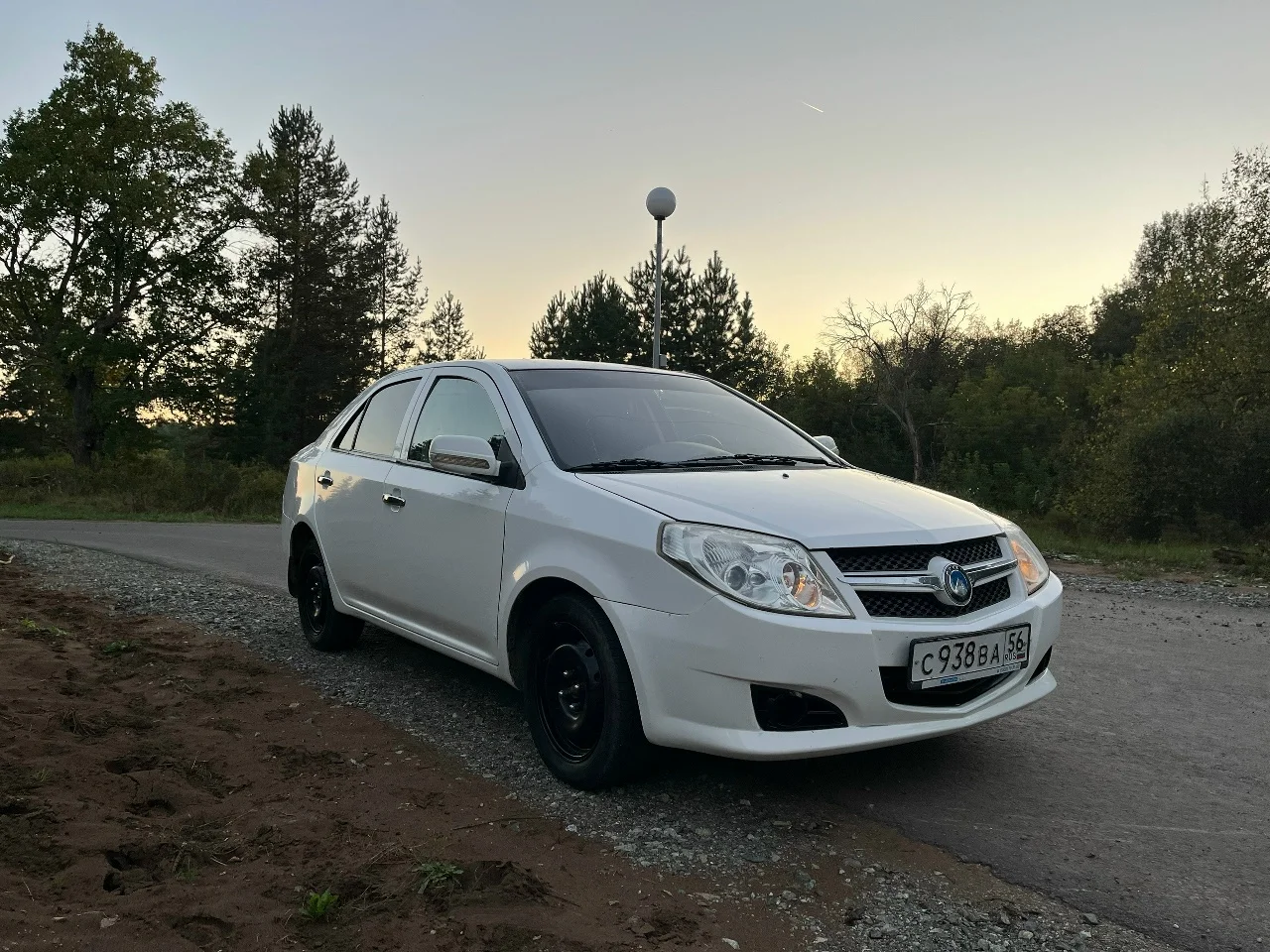 Продаётся Geely MK 2010 года выпуска