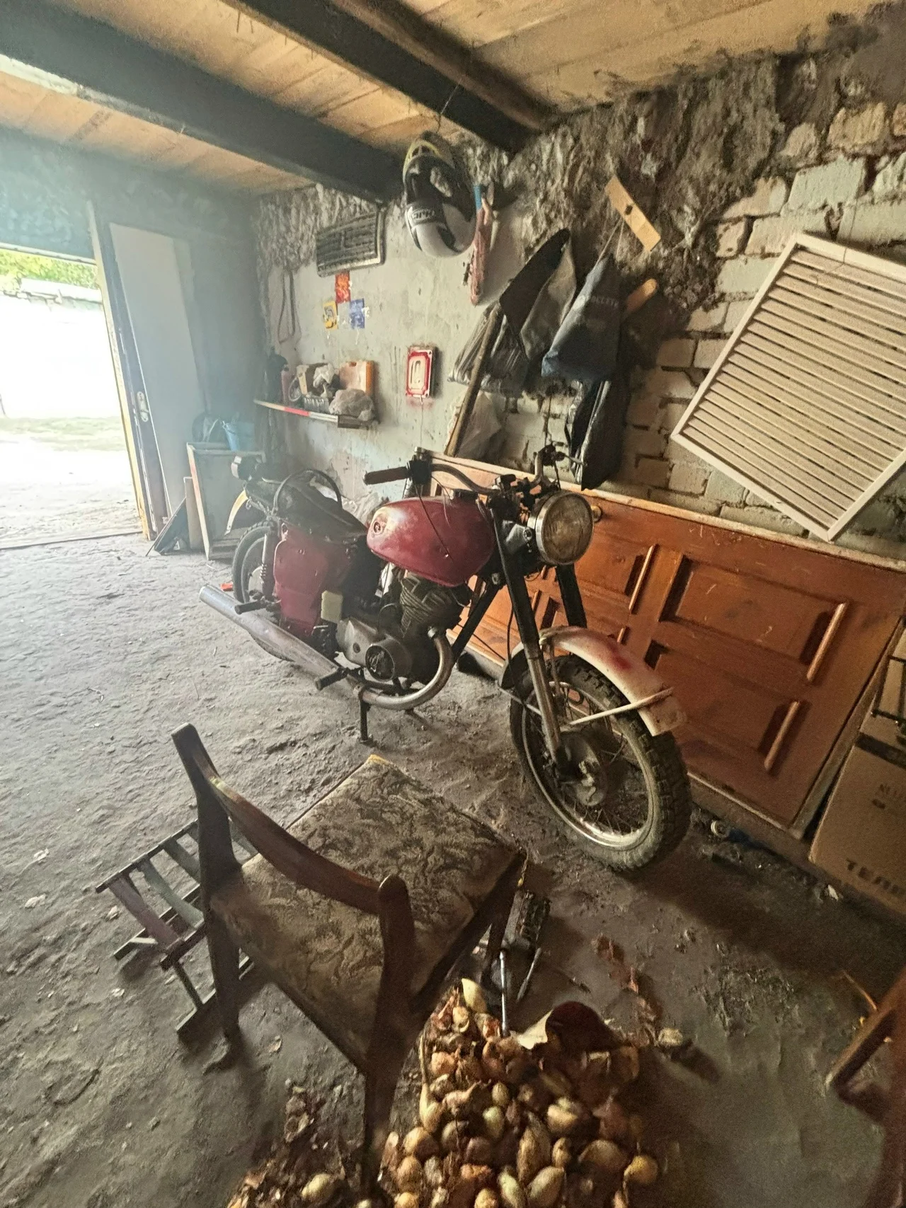 Продам Иж планета 4