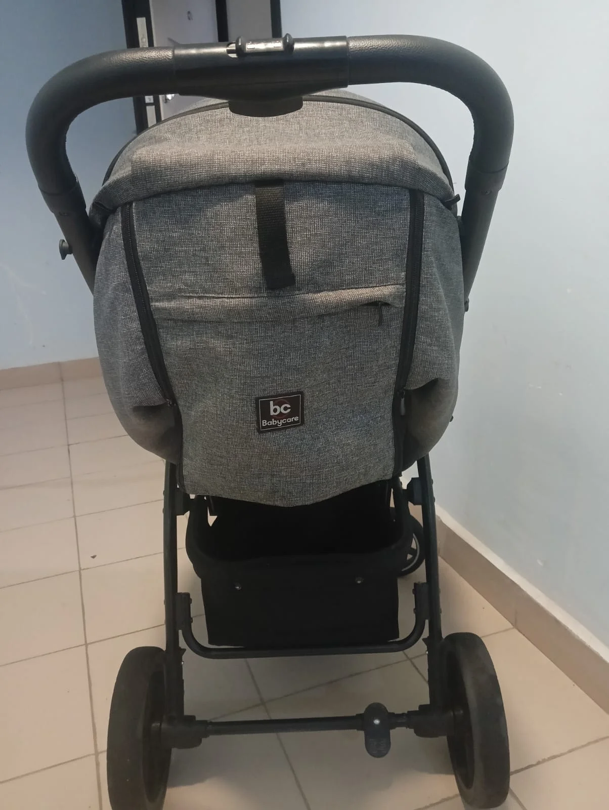 Продам детскую коляску BabyCare
