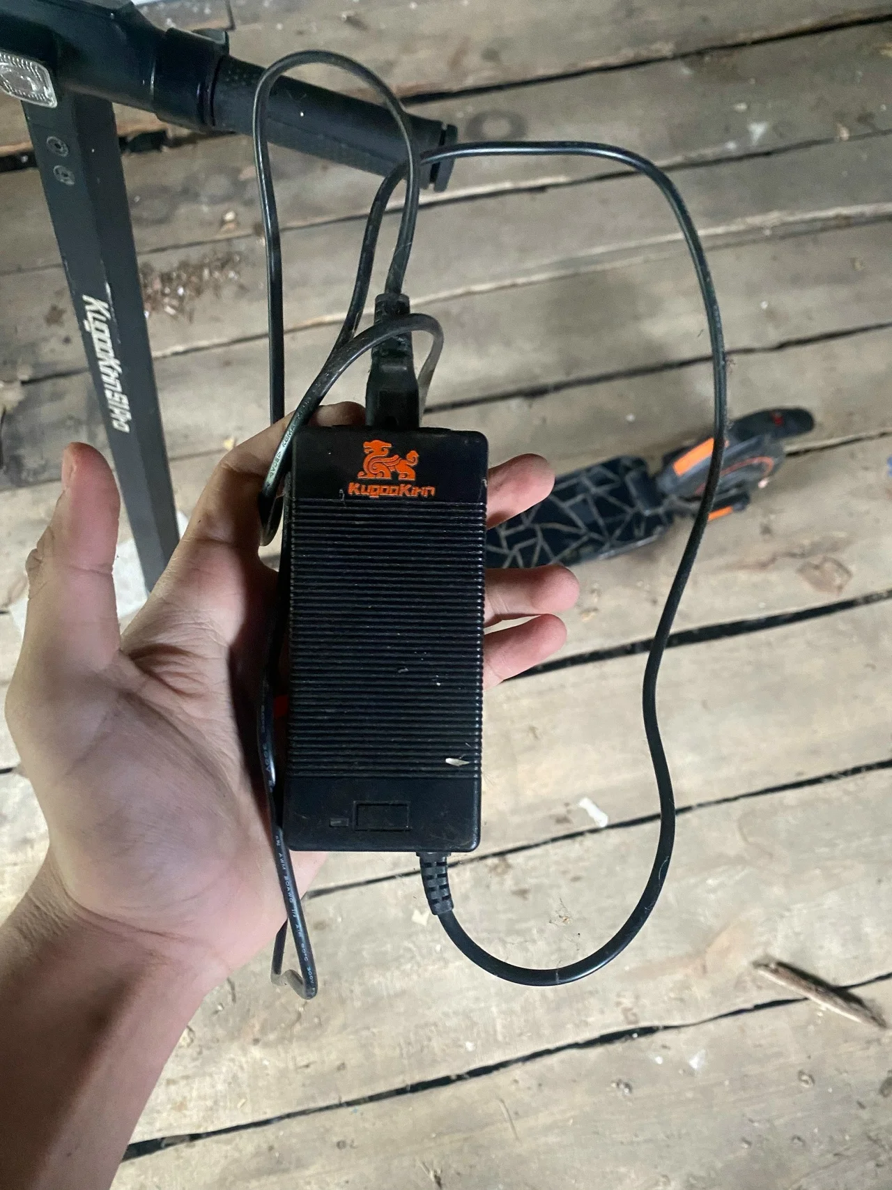 Продаю электросамокат KUGOO M4 Pro