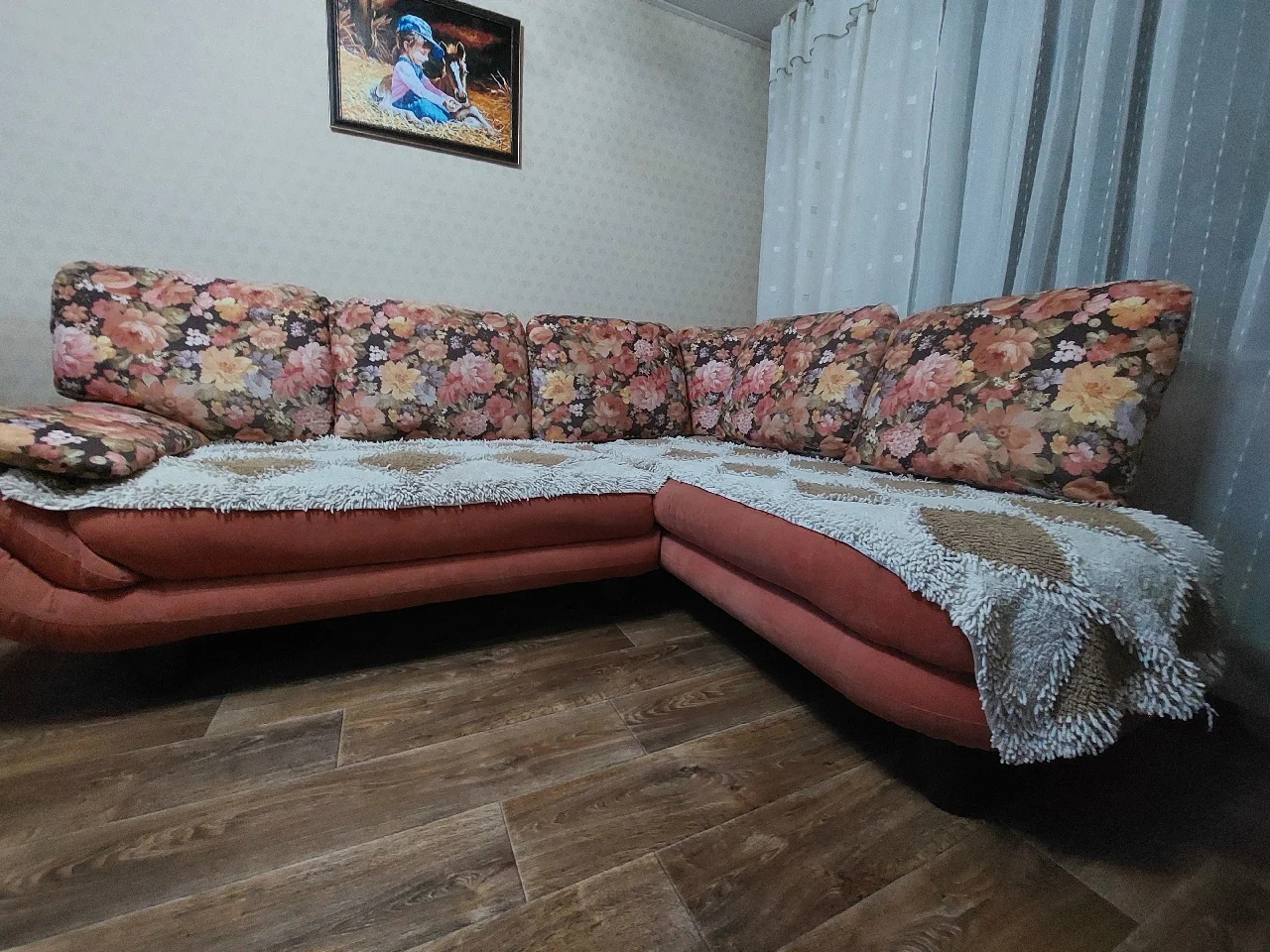 Продам диван в хорошем состоянии б/у