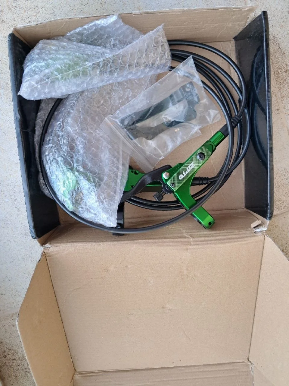 Продаю комплект дисковых тормозов для велосипеда ZTTO M840