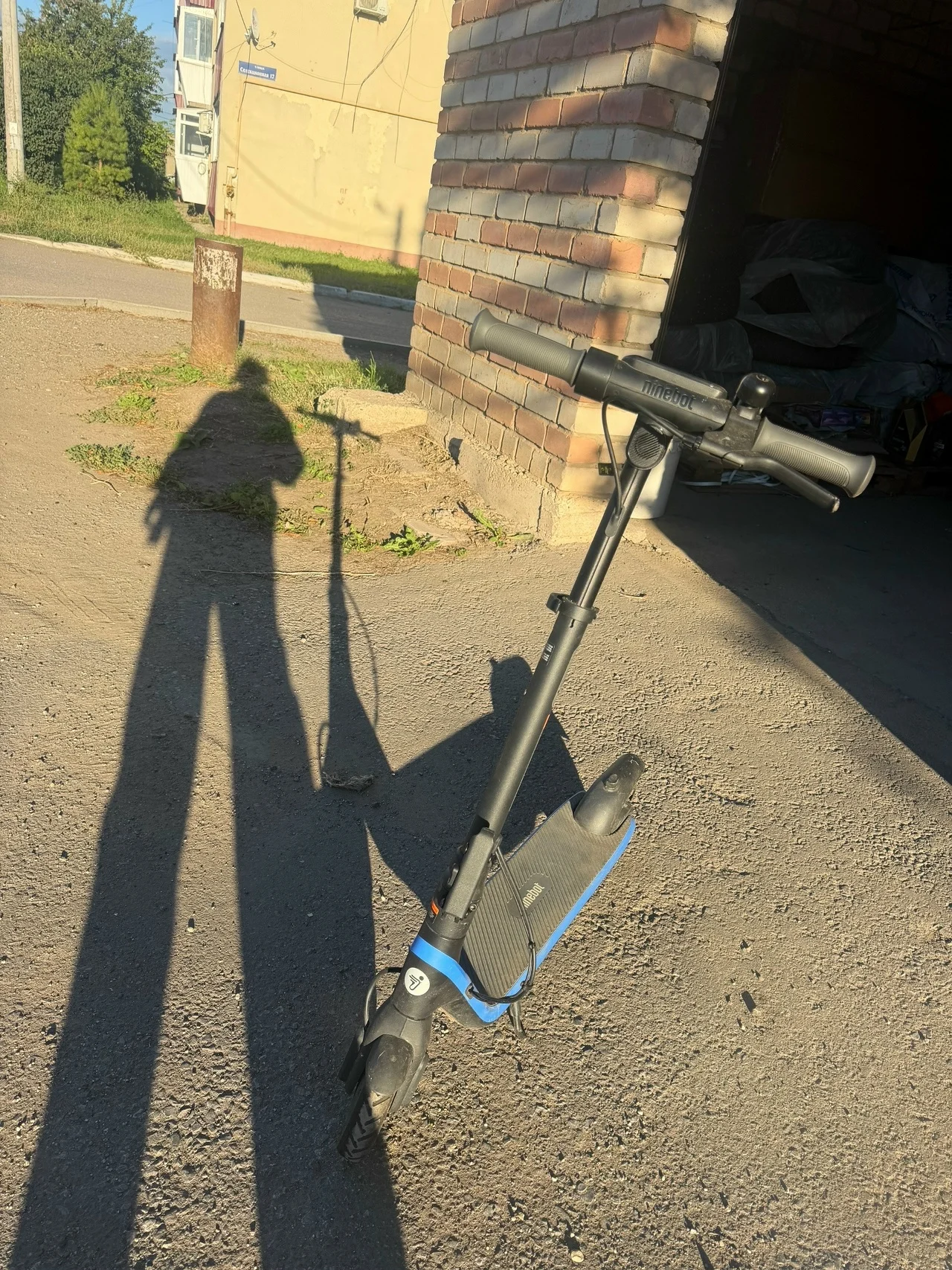 Продам детский электросамокат ninebot