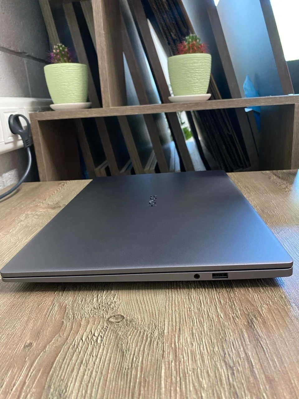 Продам ноутбук HONOR MagicBook 16