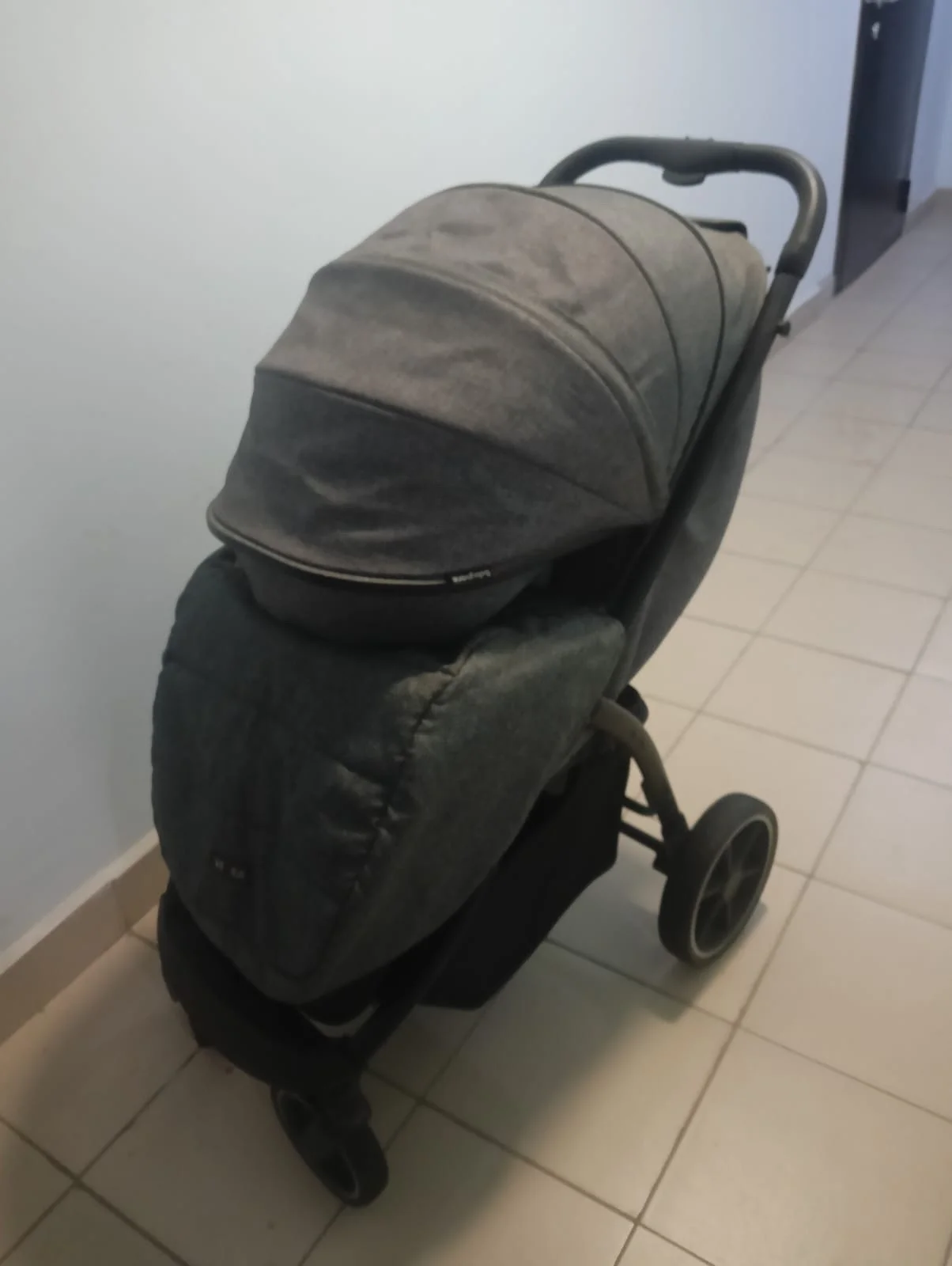 Продам детскую коляску BabyCare