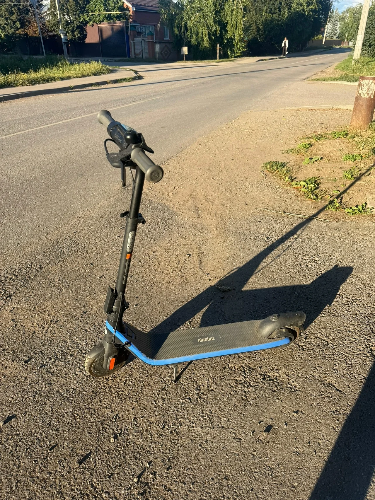 Продам детский электросамокат ninebot