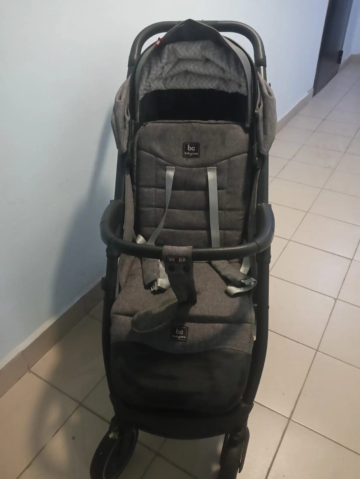 Продам детскую коляску BabyCare
