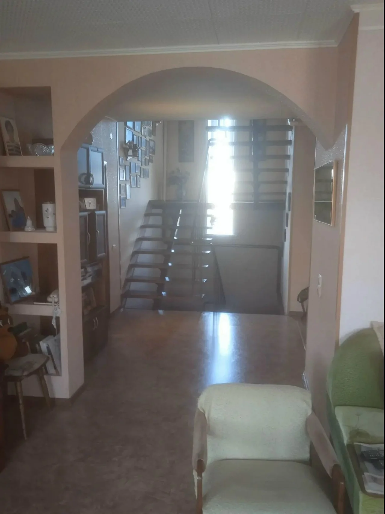 Продается просторный кирпичный дом площадью 180 м²