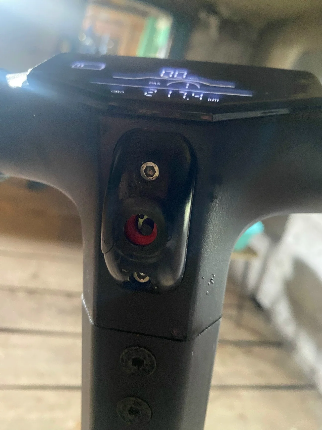 Продаю электросамокат KUGOO M4 Pro