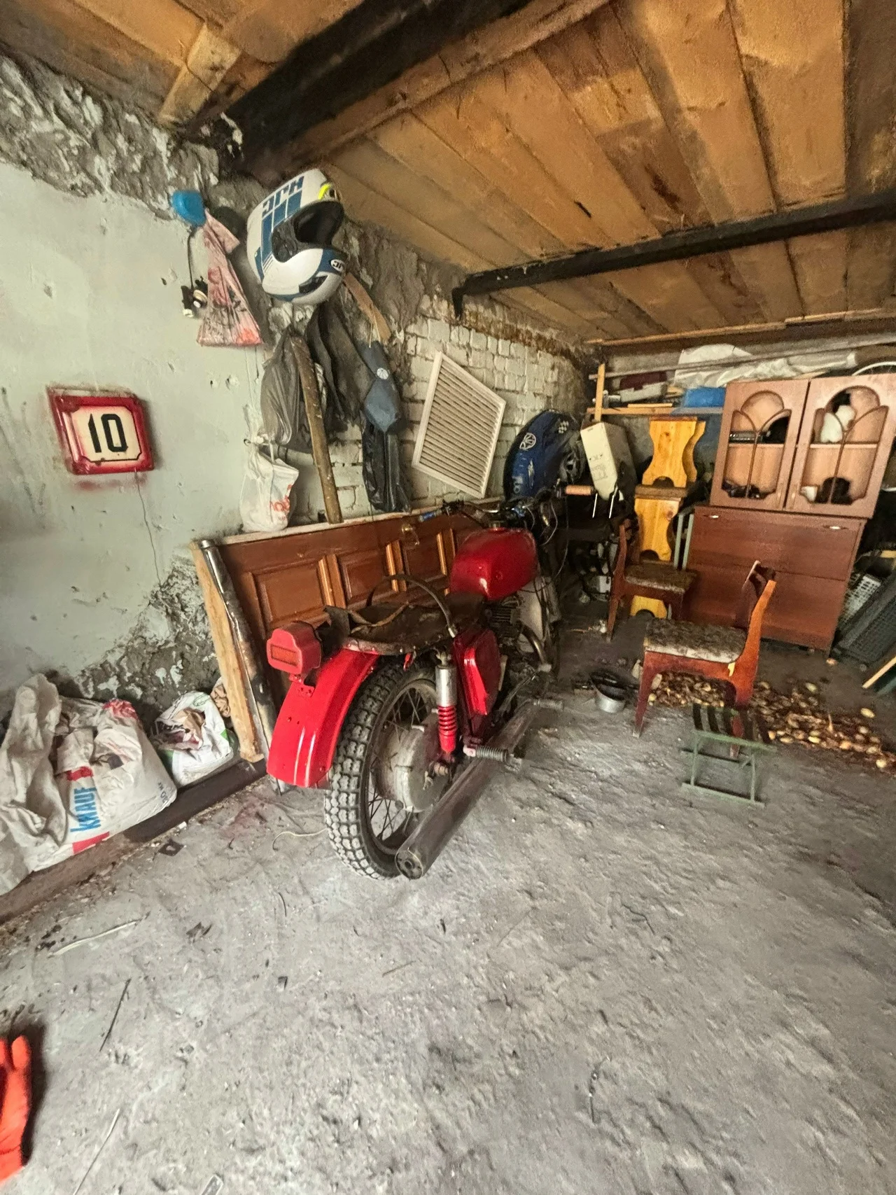 Продам Иж планета 4