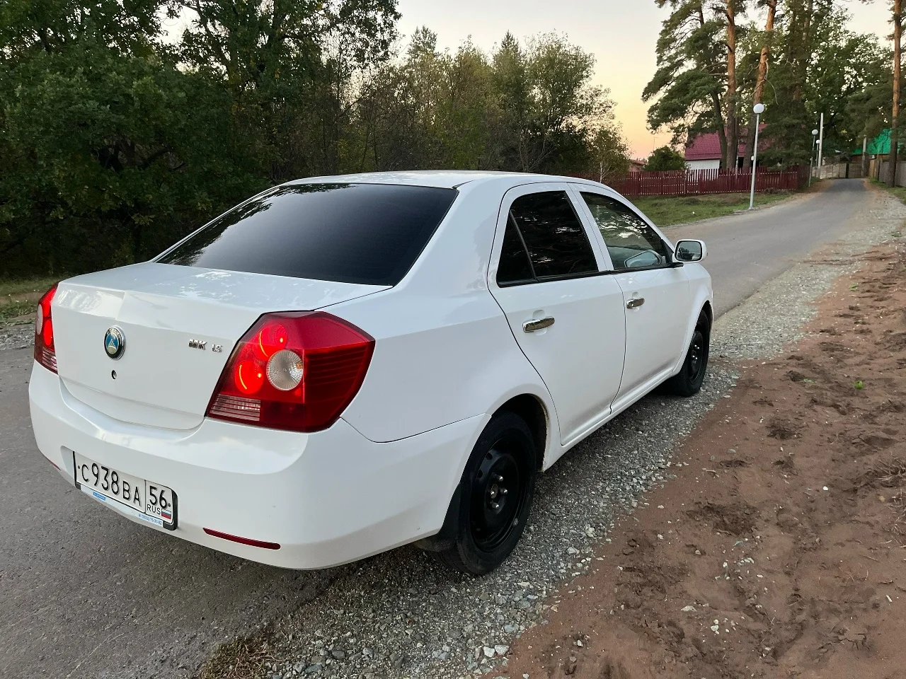 Продаётся Geely MK 2010 года выпуска