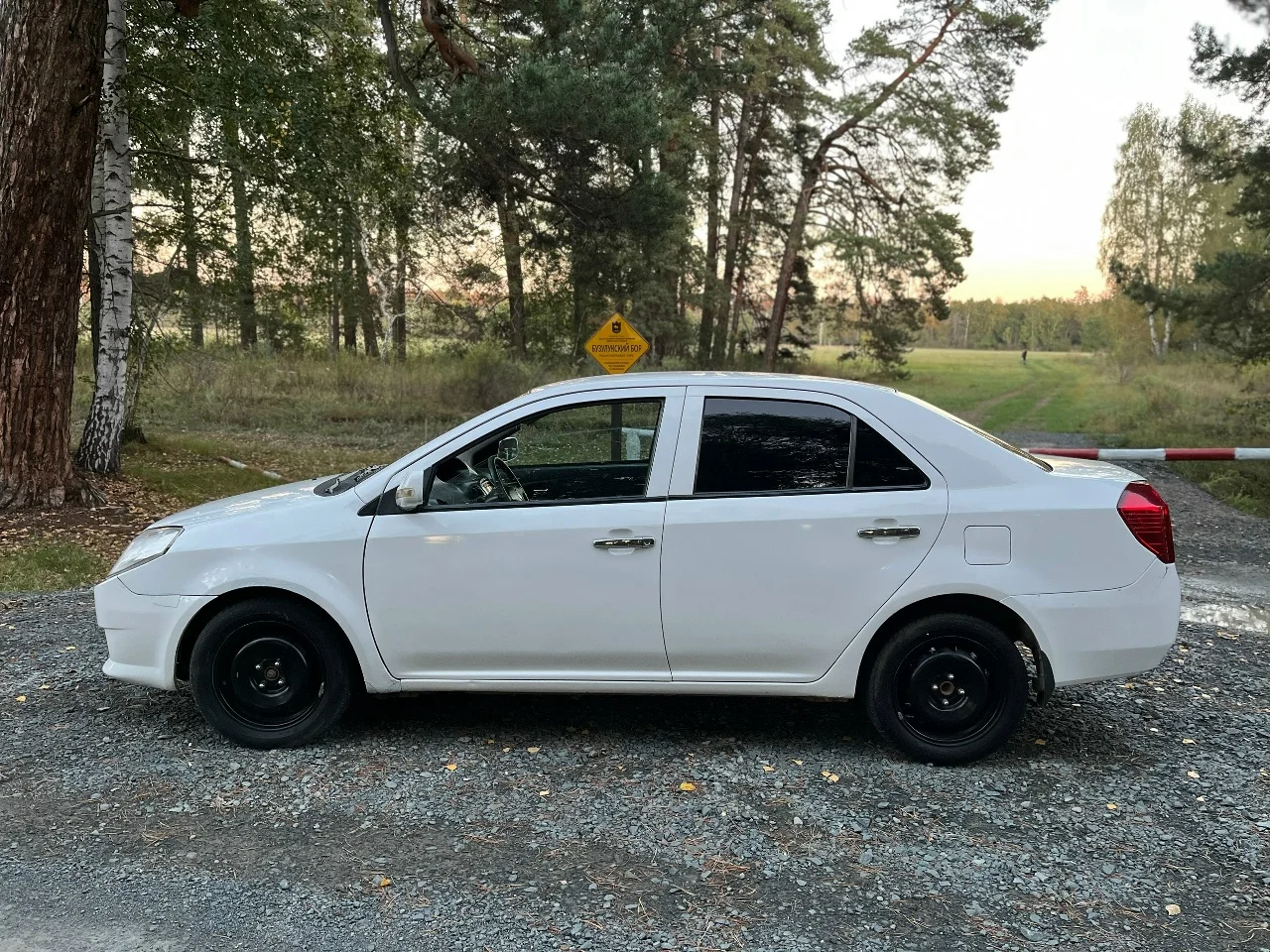 Продаётся Geely MK 2010 года выпуска
