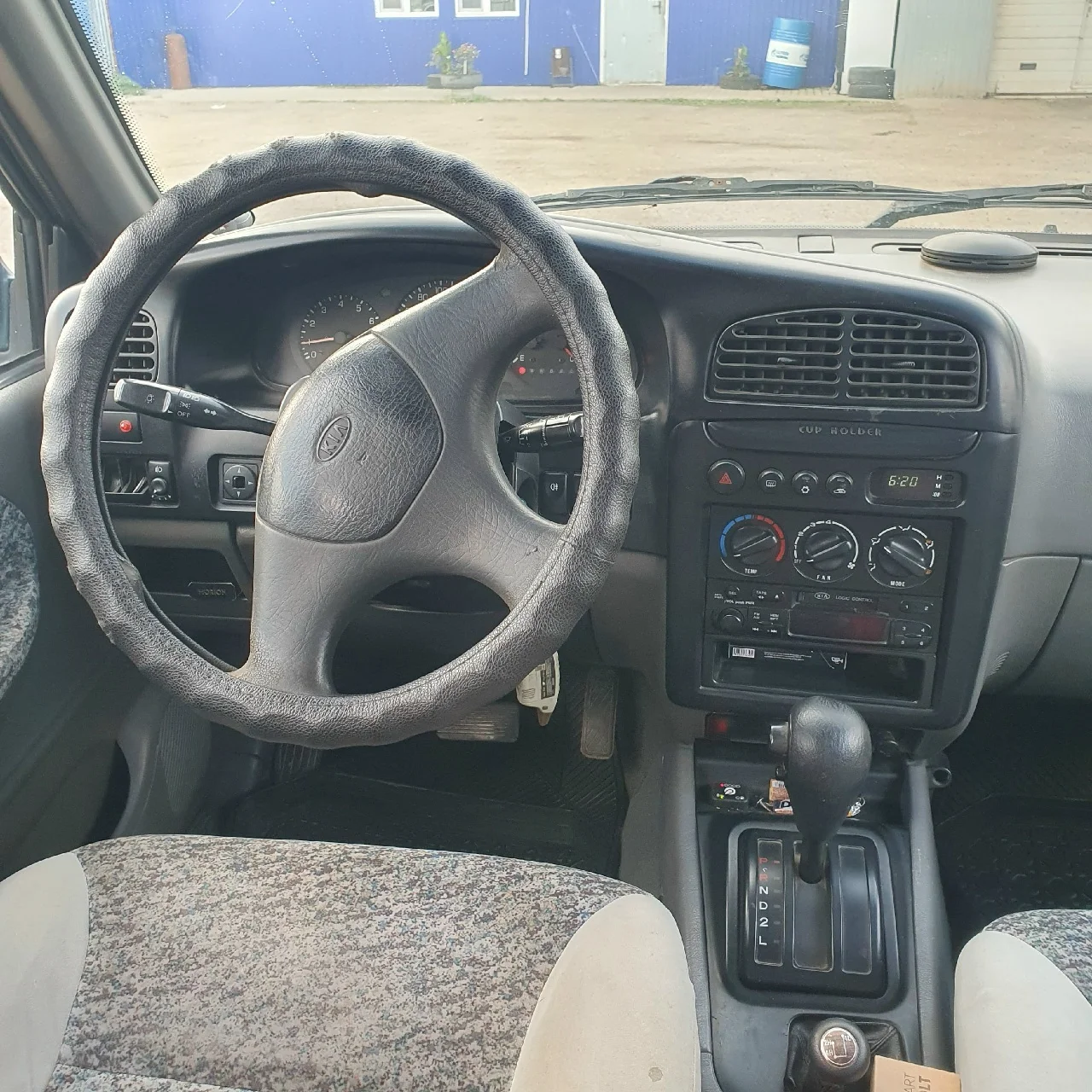 Продам KIA спортаж 2001г