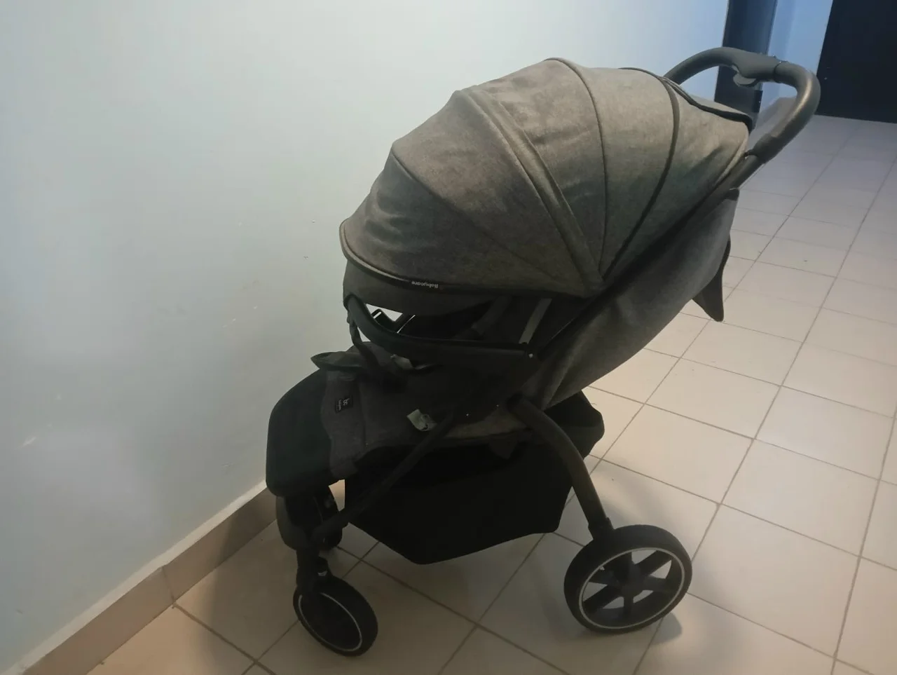 Продам детскую коляску BabyCare
