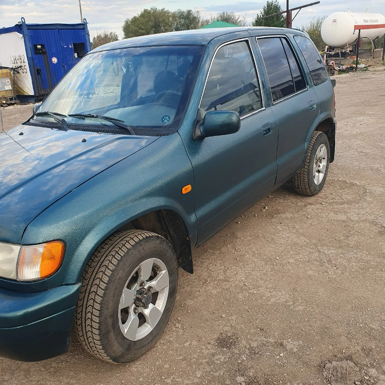 Продам KIA спортаж 2001г
