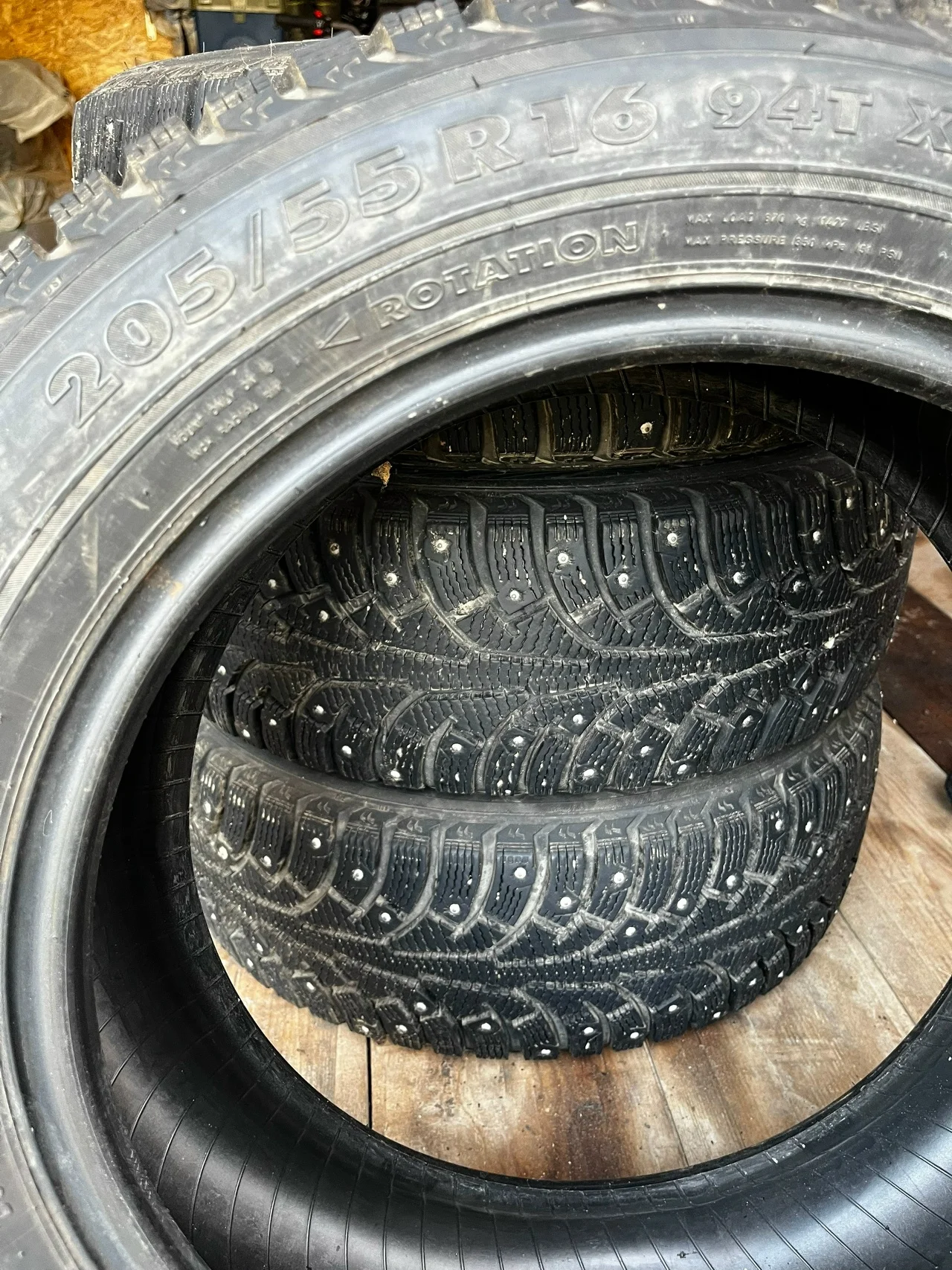 Продаются зимние шины