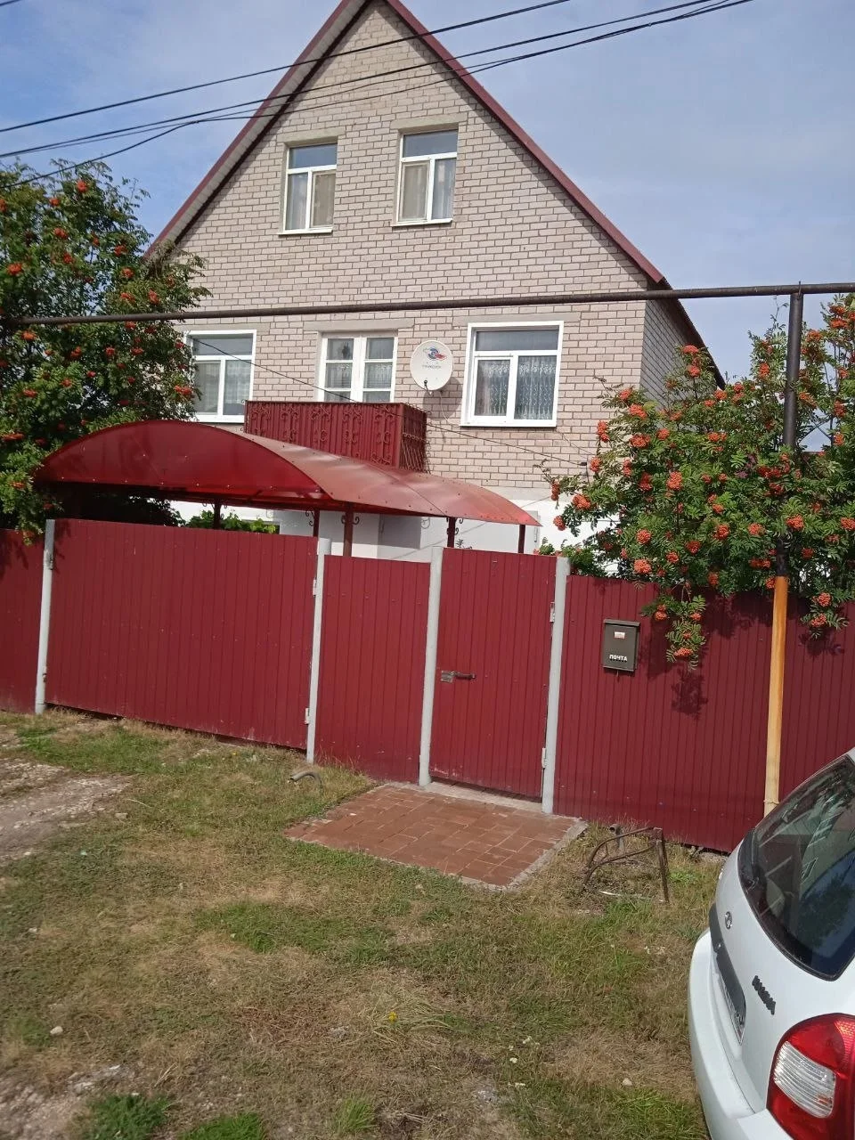 Продается просторный кирпичный дом площадью 180 м²