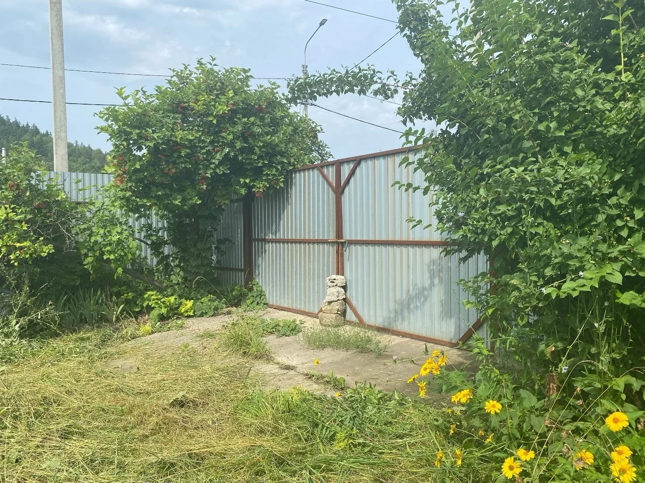 Продается дача, район В-3, на конечной дачной остановке