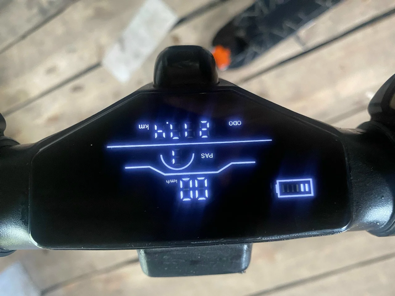 Продаю электросамокат KUGOO M4 Pro