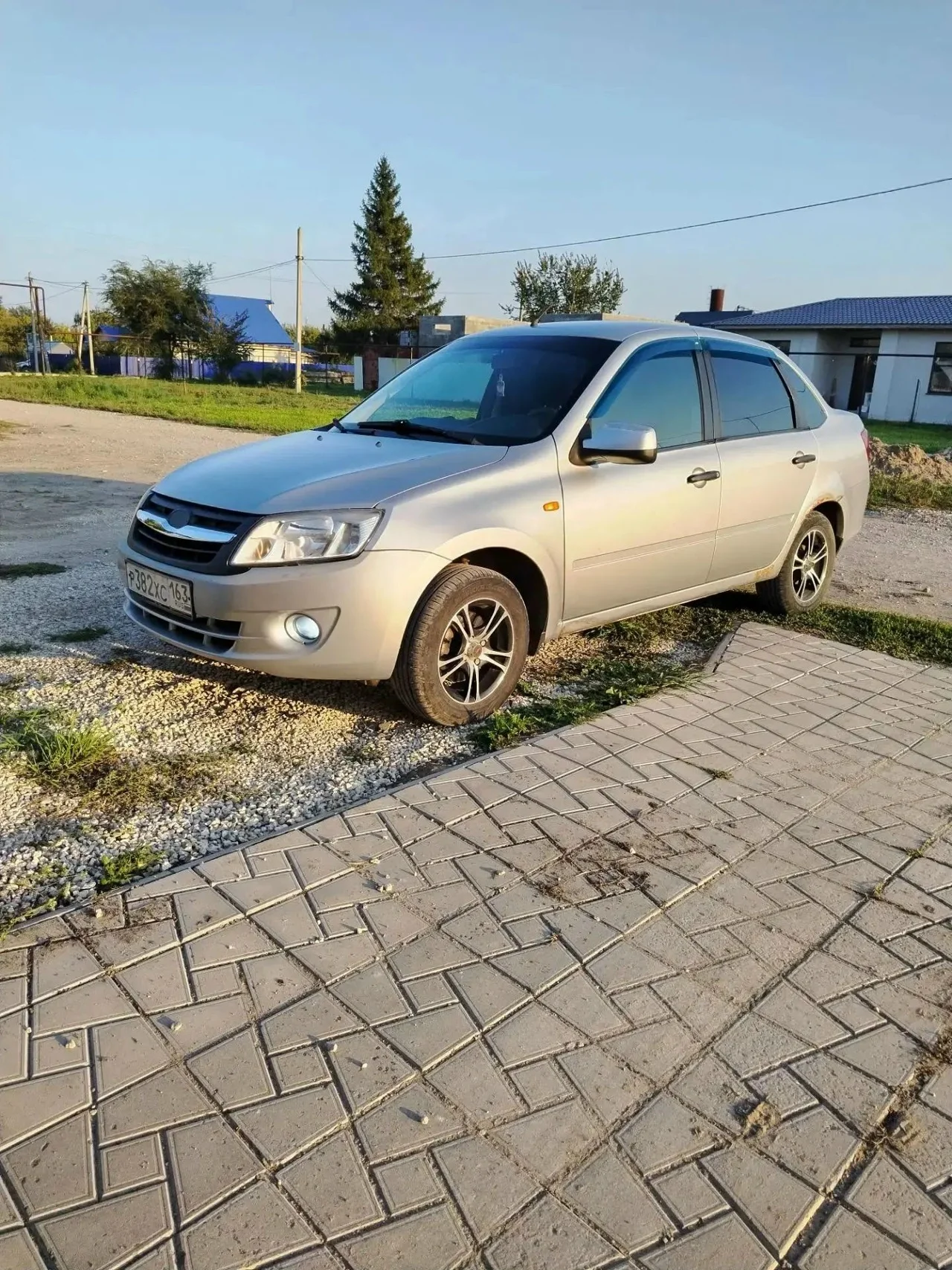 Продам Авто Lada Granta 16кл.2013г комплектации люкс