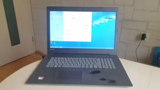 Ноутбук Lenovo Ideapad 330-17AST