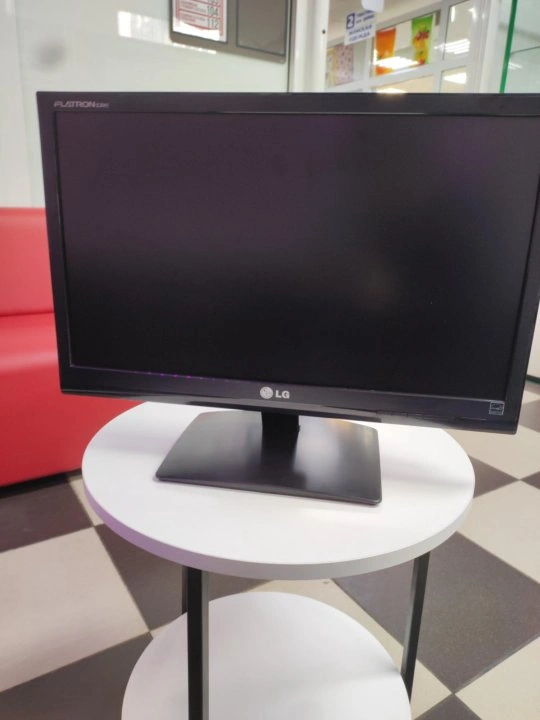 Монитор lg